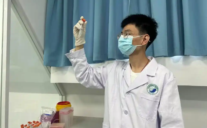 近700种海洋生物办上“身份证”！青岛在胶州湾率先开展海洋环境DNA监测试点，用